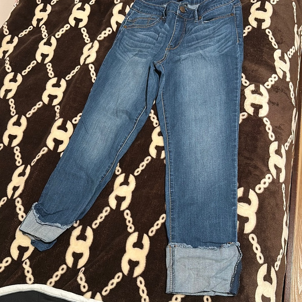 1822 cuffed blue jeans